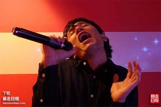 音痴如何伪装自己是个超会唱歌的人?