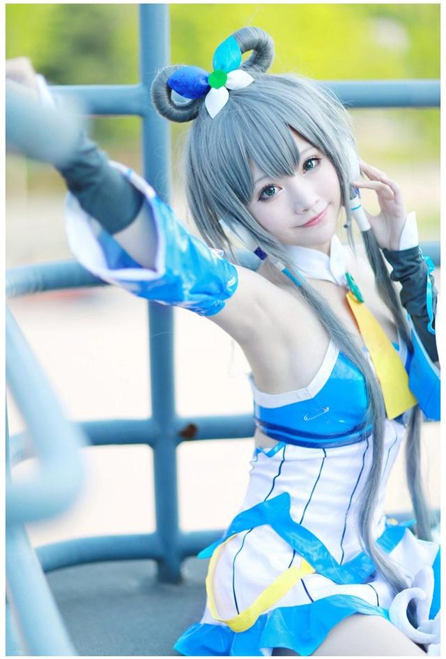 洛天依cosplay女装