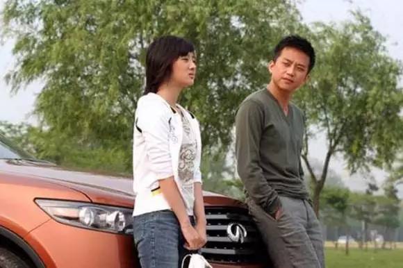 2007年,陈一娜又参加电视剧《砖石王老五的艰难爱情》的拍摄,和邓超