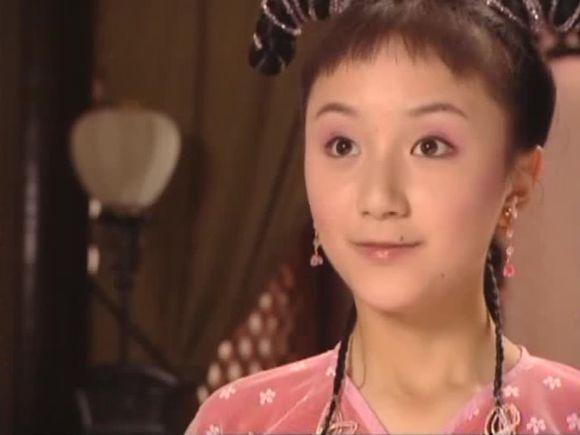 2000年,16岁的李倩便在《武林外史》中,崭露头角 "小泥巴"这一角色
