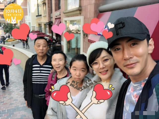 蔡琳生子,高梓淇产房痛哭,孩子小名很甜
