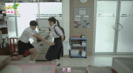 电击少女和大触的2.5次元爱情,看过的我表示年轻了十