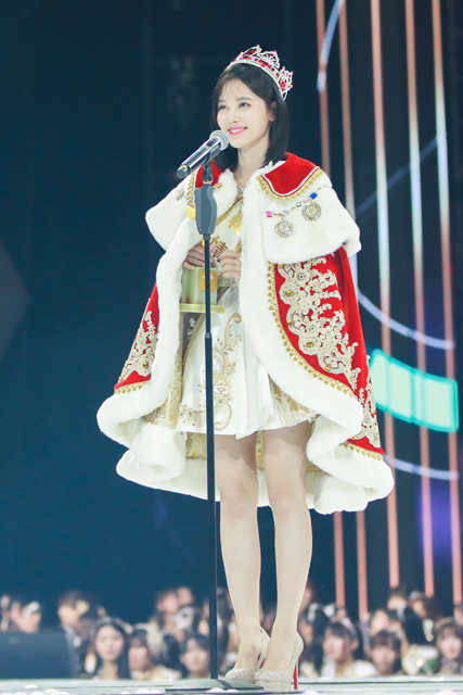 snh48总决选鞠婧祎连霸 李艺彤拿第二大哭放狠话