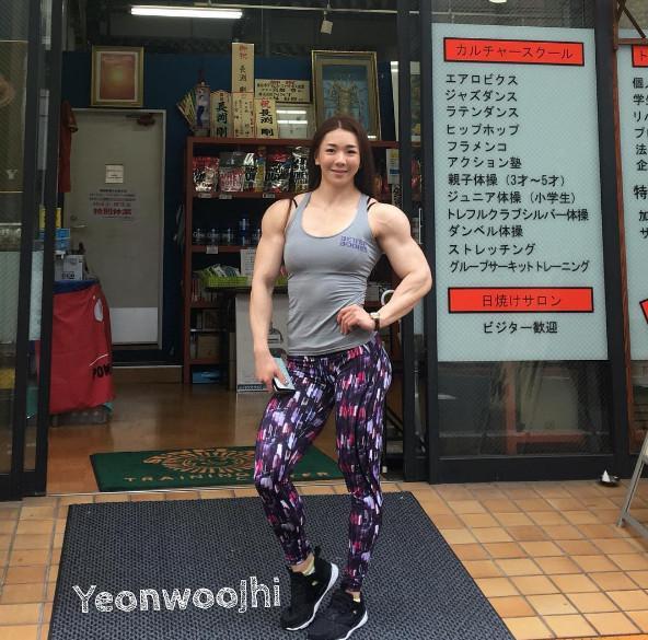 韩国萝莉肌肉女全身都是肌肉,被称为"女版施瓦辛格"