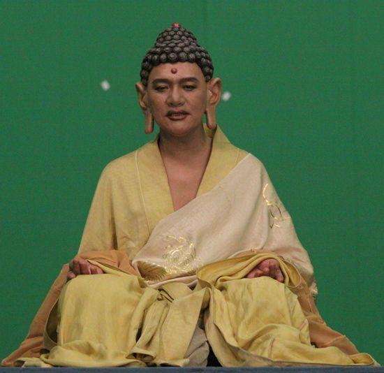 影视剧如来,有人搞笑有人颠覆,只有他被人当做真佛跪拜