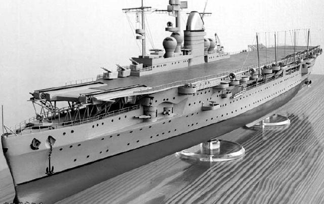 齐柏林)是德国海军在第二次世界大战期间所建造的航空母舰,也是德国
