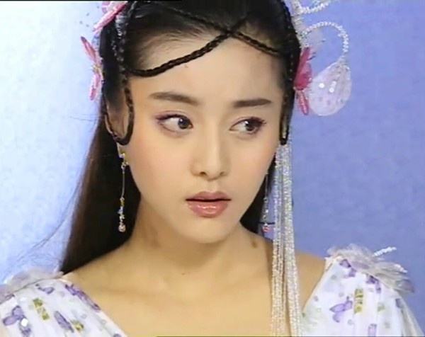 《风云争霸 》蒋勤勤饰演北堂馨儿《绝世