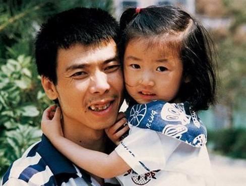 41岁冯小刚娶了32岁徐帆,结婚19年了却一直有