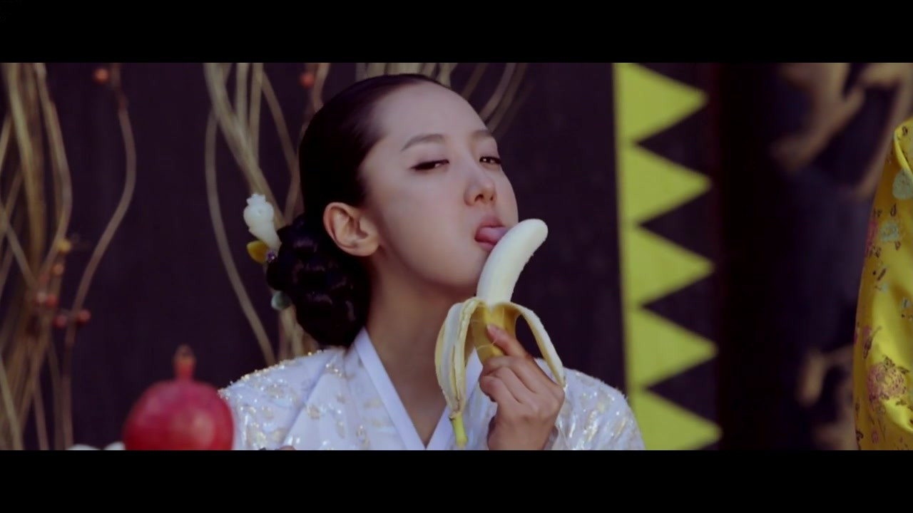 网络女主播禁止吃香蕉,但还能吃黄瓜、茄子、