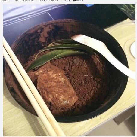 吃土月入百万女子直播30年吃1吨土