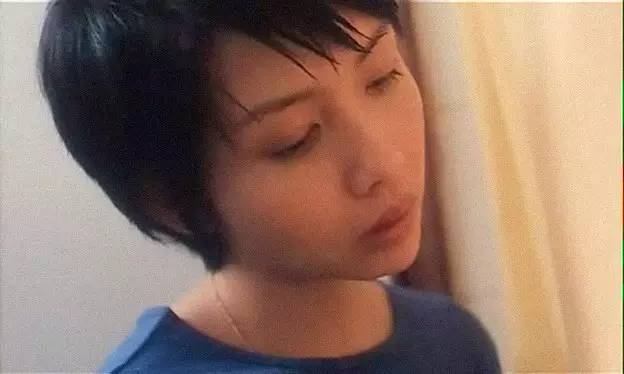 从清纯玉女到性感女神,如今50岁的邱淑贞还是