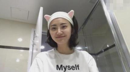 盘点明星直播中的奇葩瞬间,刘涛当众放屁,而他