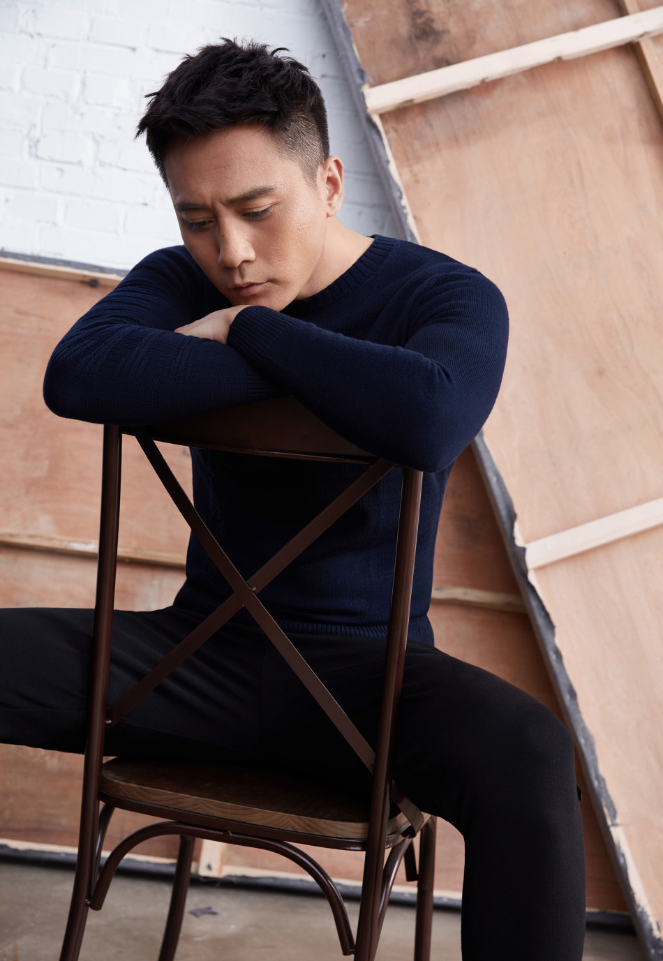 刘烨章子怡大学小品视频曝光 略显青涩稚嫩