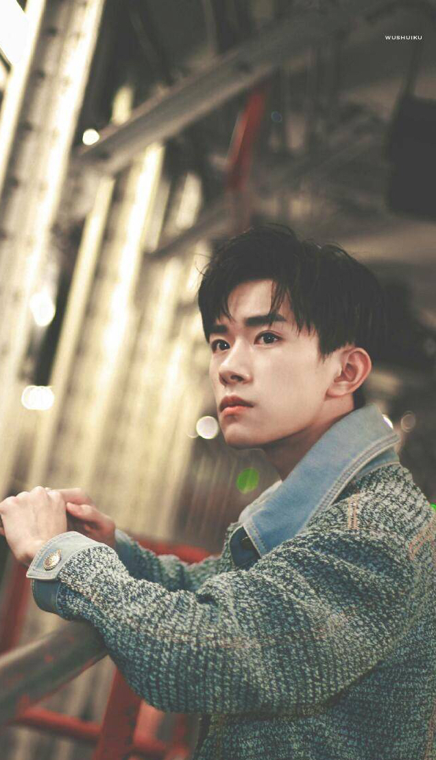 易烊千玺中戏开学演讲,果然别人家的孩子从不