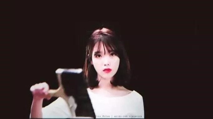 关晓彤新歌被指抄袭IU ,制作公司澄清用的同一