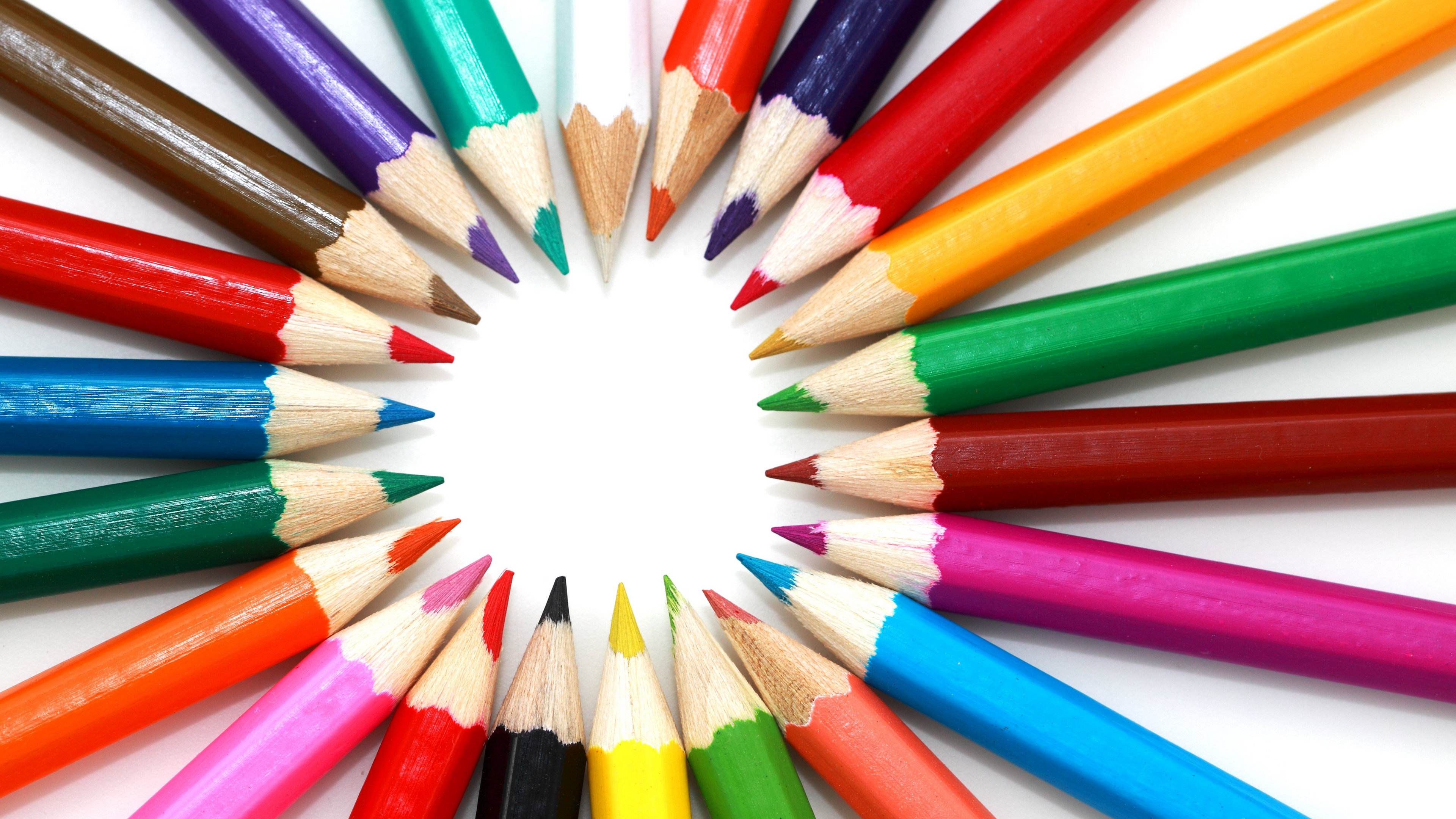 colored pencils are filled with high absorption and color