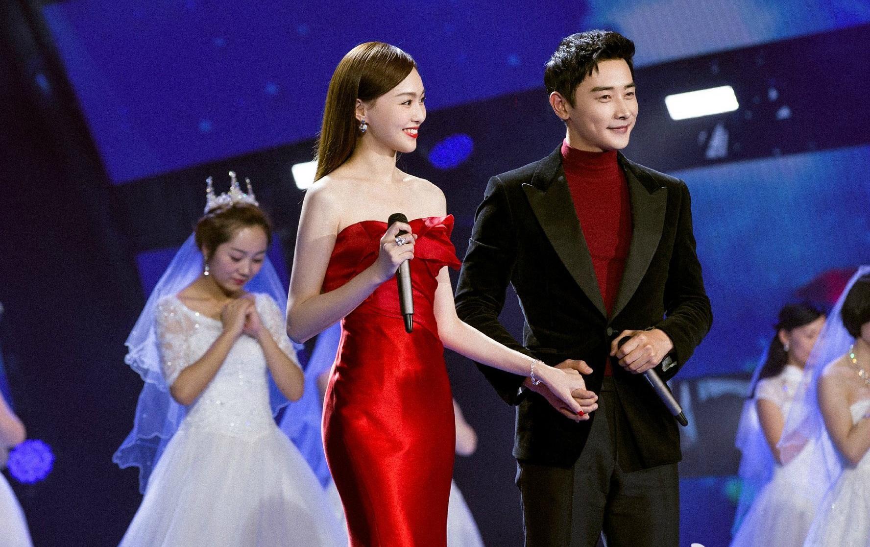 唐嫣方回应婚讯,称两人结婚是没有的事儿