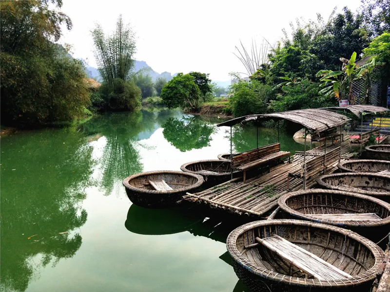 后来有人发现,洗澡用的木盆方便转弯,载重量又大,比捕捞船更好用,于是