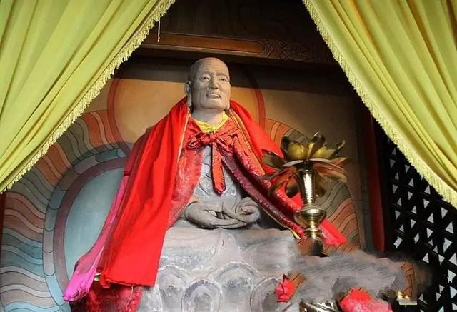 活的木乃伊——山洞里的千年真身