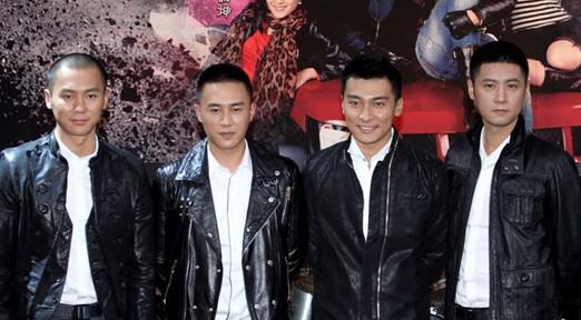 不过和李晨一起合作《北京青年》的其他三位兄弟任重,杜淳,贺刚似乎还