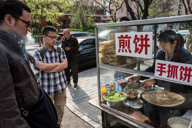 去美國賣煎餅果子有多賺錢,有人月入百萬