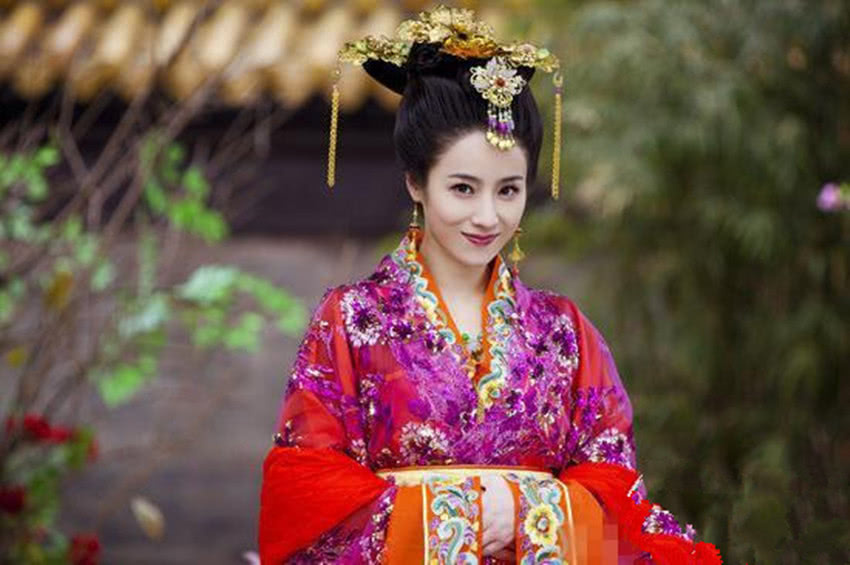 这个女子就是李显的原配"和思皇后".