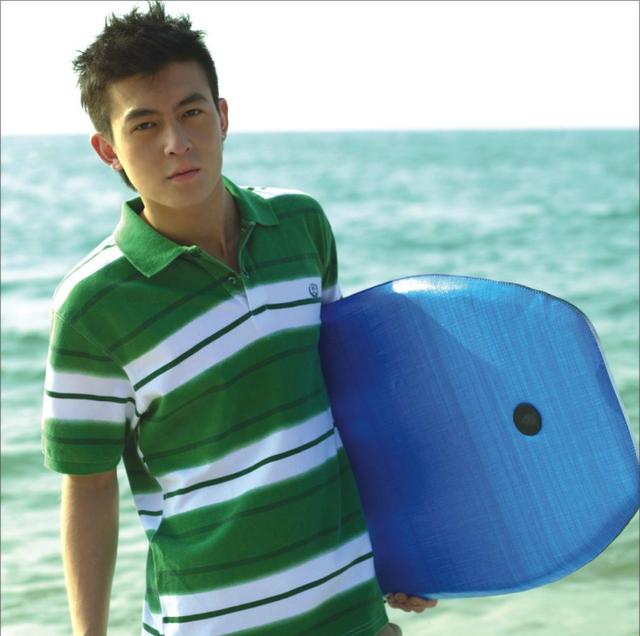 陈冠希37岁宣布复出人缘好到爆半个娱乐圈力挺