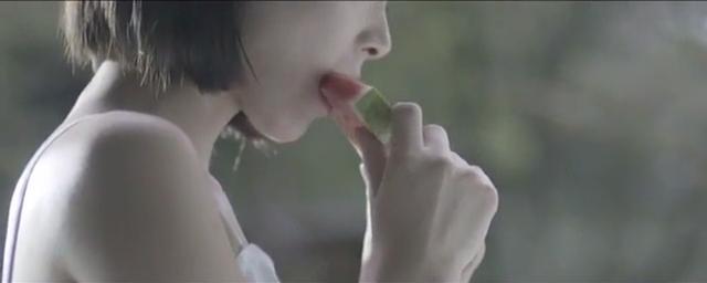 《煎熬》是一支恶心的MV,也是一支虐心的MV